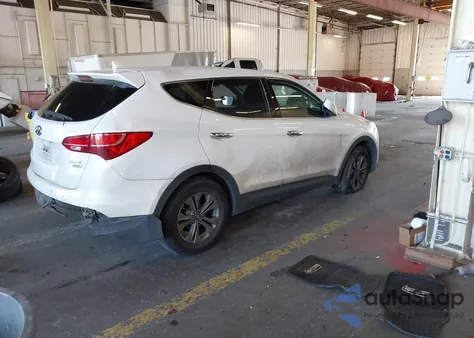 2015 Hyundai Santa Fe Sport 2.4L z USA, uszkodzony, nr VIN 5XYZTDLB4FG294735